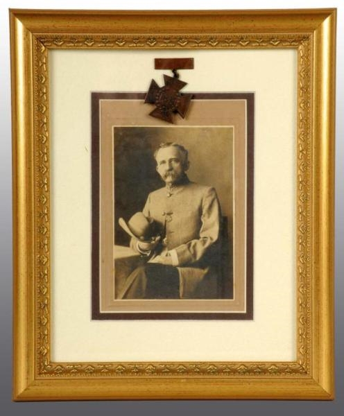 FRAMED PHOTOGRAPH OF CONFEDERATE OFFICER & MEDAL. 