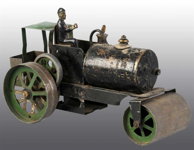 HOME MADE STEAM TRACTION ENGINE.                  