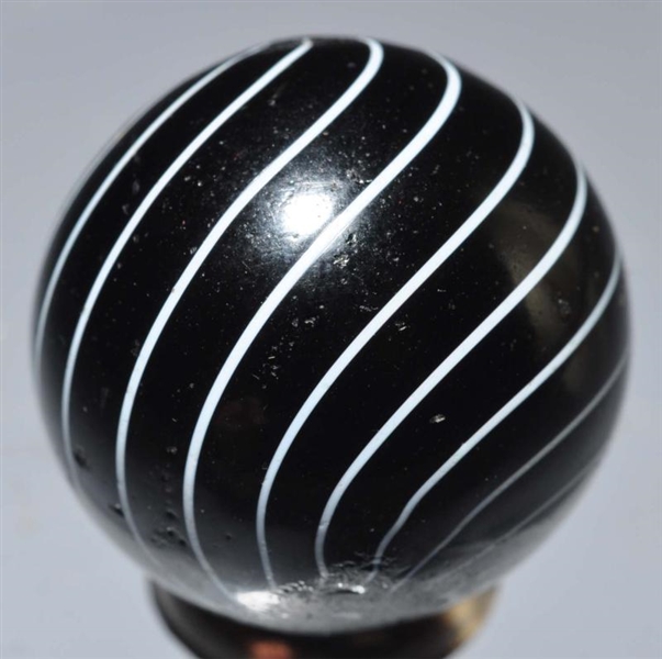BLACK CLAMBROTH MARBLE WITH WHITE LINES.          