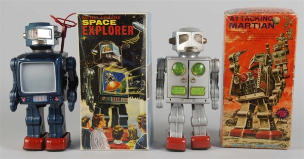 LOT OF 2: TIN ROBOT BATTERY-OPERATED TOYS.        