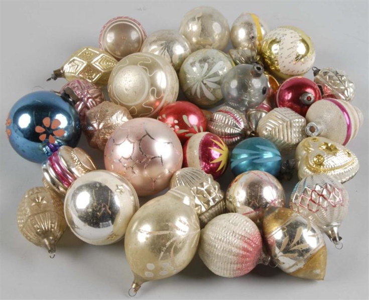 LOT OF 30+ GLASS BALL ORNAMENTS.                  