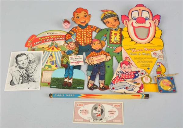 ASSORTED HOWDY DOODY PAPER ITEMS.                 