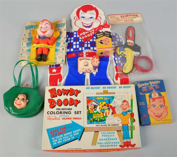 LOT OF 9: HOWDY DOODY RELATED ITEMS.              