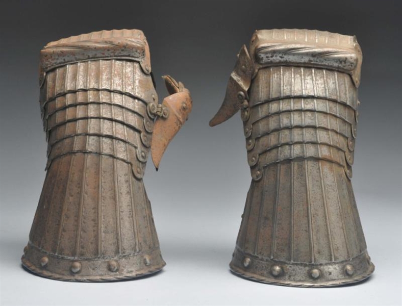 PAIR OF ARMOR GLOVES IN THE STYLE OF MAXIMILIAN.  
