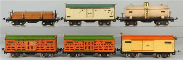LOT OF 6: LIONEL 500 SERIES FREIGHT CARS.         