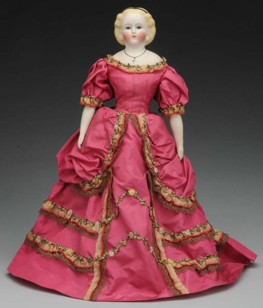 EXQUISITE PARIAN LADY DOLL.                       