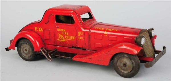 PRESSED STEEL MARX SIREN FIRE CHIEF CAR TOY.      
