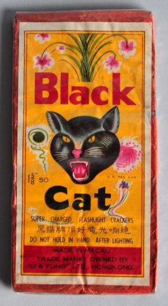 BLACK CAT 50-PACK 1 - 5/8" FIRECRACKERS.          
