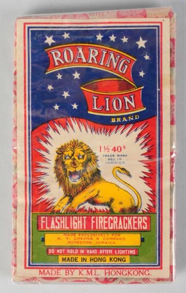 ROARING LION 40-PACK FIRECRACKERS.                
