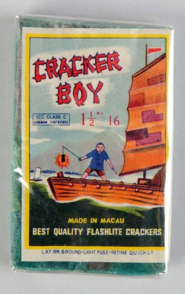 CRACKER BOY 16-PACK FIRECRACKERS.                 