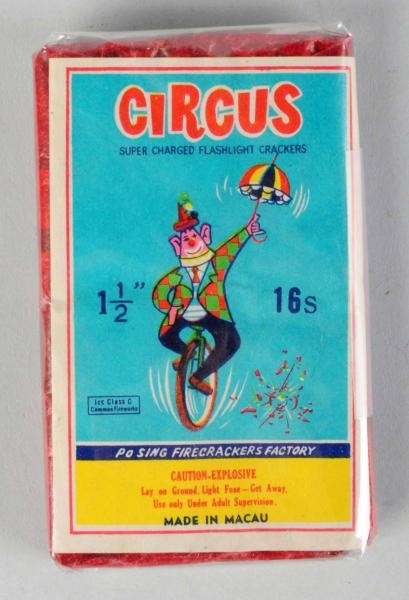 CIRCUS 16-PACK FIRECRACKERS.                      