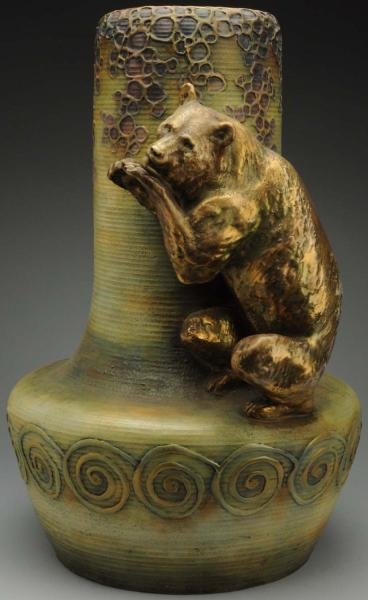 MONUMENTAL AMPHORA VASE WITH APPLIED BEAR.        