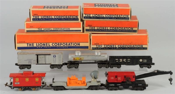 LOT OF 6: LIONEL POST-WAR FREIGHT CARS.           
