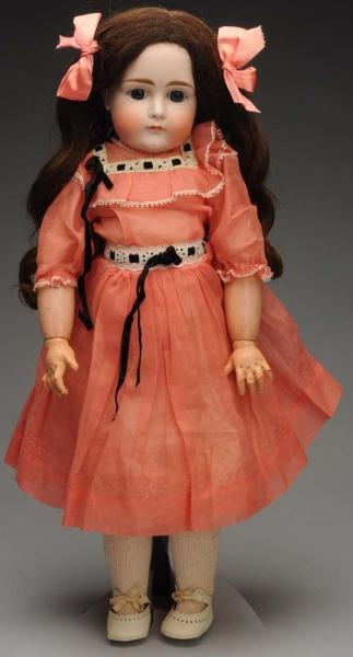 POUTY KESTNER CHILD DOLL WITH CLOSED MOUTH.       