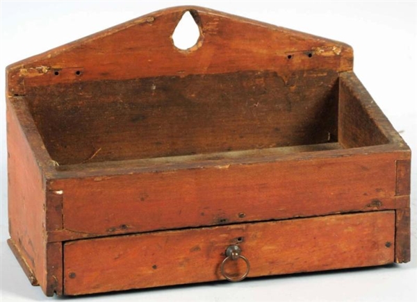 PRIMITIVE WOODEN BOX WITH DRAWER.                 
