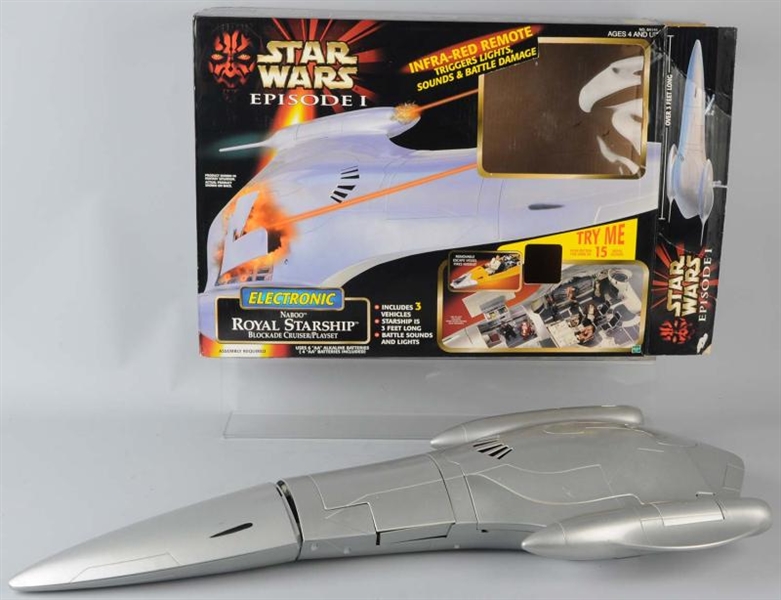LOT OF 2: STAR WARS SPACE VEHICLE TOYS.           