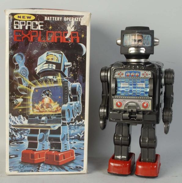 JAPANESE BATTERY-OP SPACE EXPLORER ASTRONAUT TOY. 