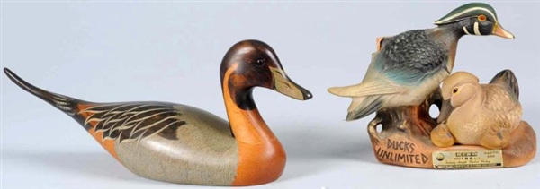 LOT OF 2: DUCK ITEMS.                             