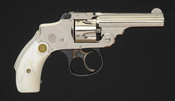 SMITH & WESSON .32 CAL. HAMMERLESS REVOLVER**.    