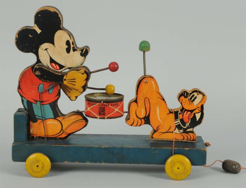 FISHER PRICE MICKEY MOUSE.                        