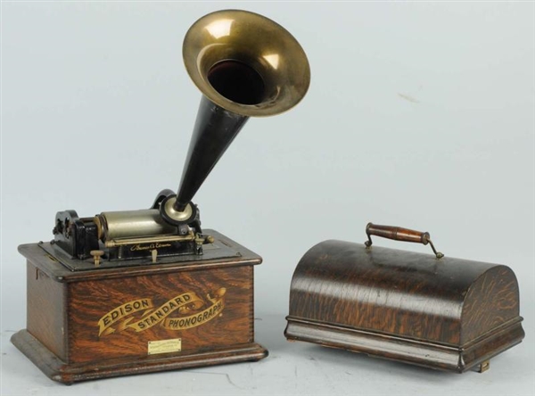 EDISON PHONOGRAPH WITH HORN.                      