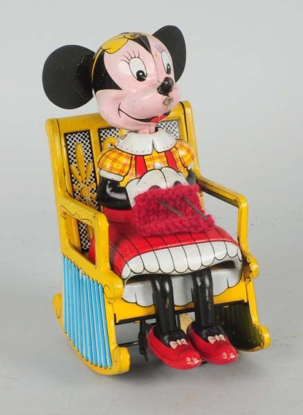 LINEMAR TIN WIND-UP MICKEY MOUSE KNITTER.         