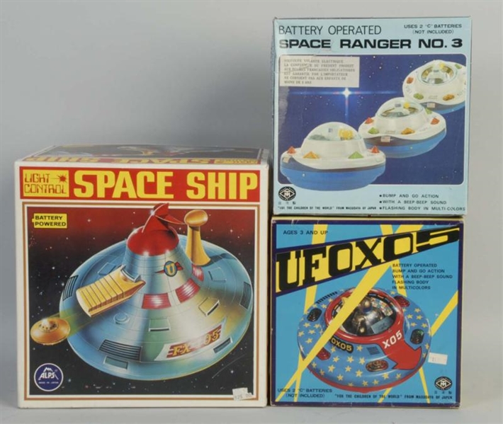 LOT OF 3: JAPANESE SPACESHIP TOYS.                