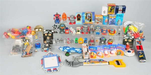 LARGE LOT OF ROBOT & SPACE TOYS.                  