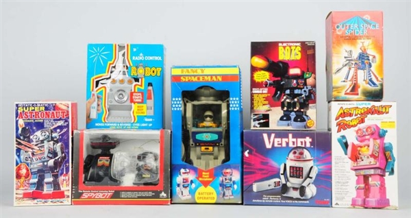 LOT OF 8:FOREIGN MADE BATTERY OPERATED ROBOT TOYS 