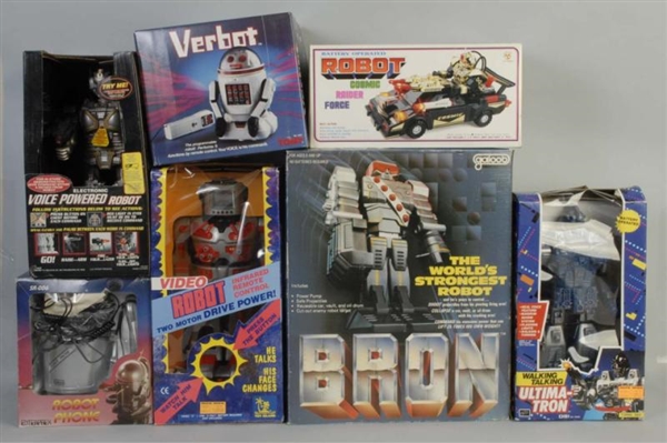 LOT OF 7: CONTEMPORARY ROBOT & SPACE VEHICLES.    