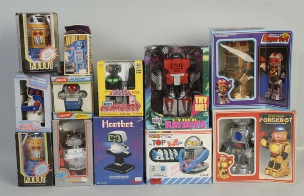 LOT OF 12: CONTEMPORARY ROBOT & SPACE TOYS.       