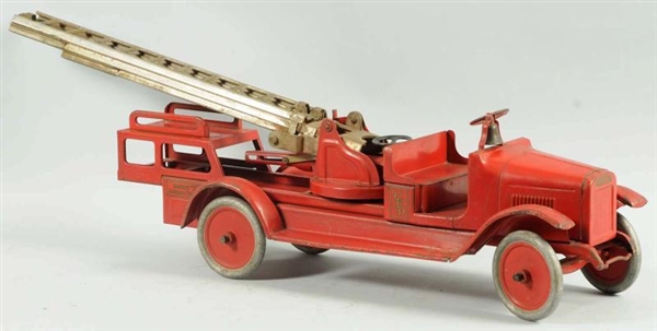 PRESSED STEEL BUDDY L AIREAL LADDER FIRE TRUCK.   