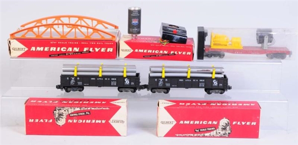 LOT OF 5: AMERICAN FLYER FREIGHT CARS & 1 PART.   