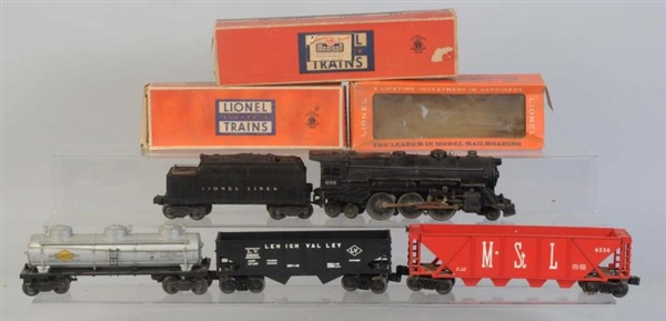 LIONEL L&T & 3 FREIGHT CARS.                      