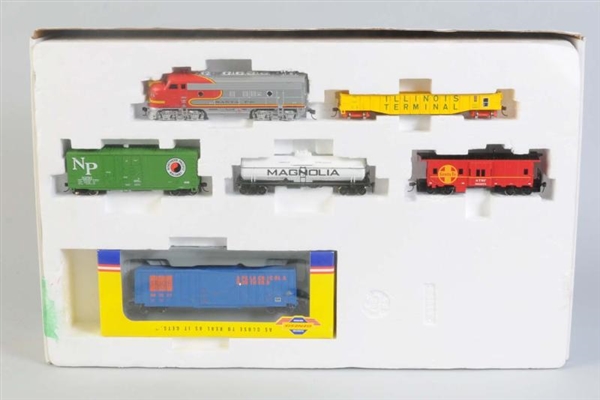 ATHEARN WARBONNET EXPRESS SET IN BOX.             