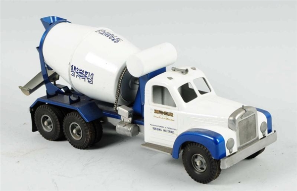 CONTEMPORARY SMITH-MILLER CEMENT TRUCK.           
