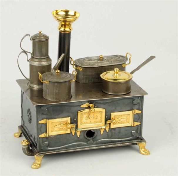 EARLY PRE-WAR CHILDS STOVE.                       