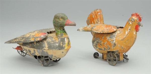 LOT OF TWO TIN WIND-UP BIRDS.                     