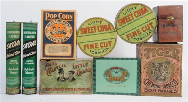 LOT OF ASSORTED ADVERTISING PIECES.               