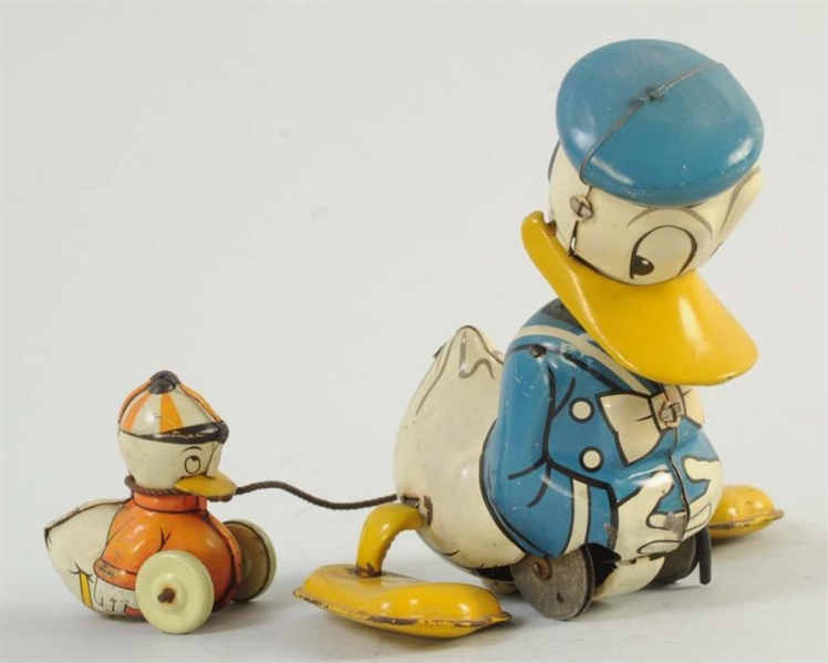 JAPANESE LINEMAR TIN DONALD DUCK TOY.             