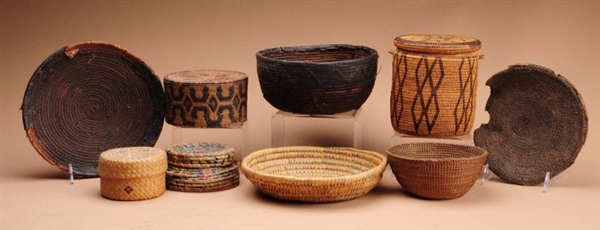 LOT OF 7: NATIVE AMERICAN BASKETS.                