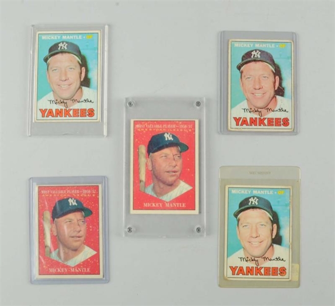 LOT OF 5: 1960S TOPPS MICKEY MANTLE CARDS.       