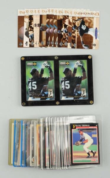 LOT OF 39: WHITE SOX PLAYERS BASEBALL CARDS.      