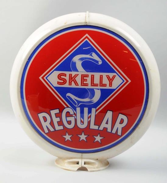 SKELLY GAS GLOBE WITH PLASTIC BODY.               