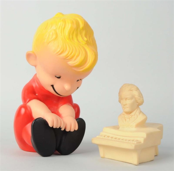 PEANUTS HUNGAFORD SCHROEDER FIGURE WITH PIANO.    