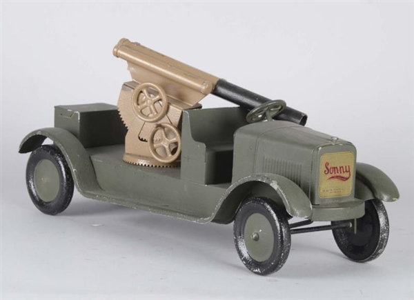 SONNY PRESSED STEEL ANTI-AIRCRAFT ARMY TRUCK      