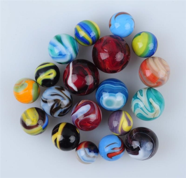 LOT OF 19: MARBLES.                               