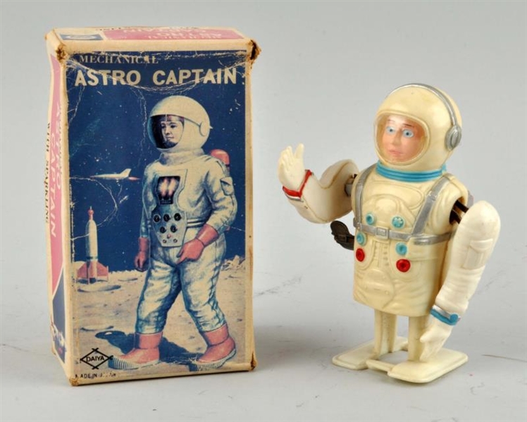 JAPANESE WIND-UP ASTRO CAPTAIN TOY.               