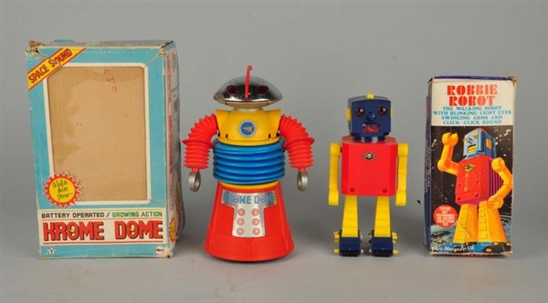 LOT OF 2: PLASTIC ROBOTS IN BOXES.                