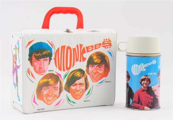 1967 MONKEES VINYL LUNCHBOX WITH THERMOS.         